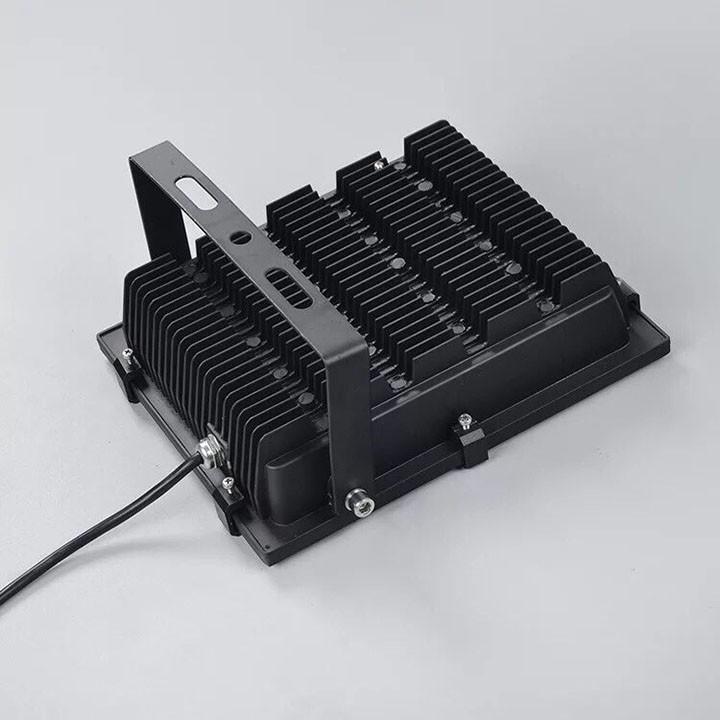 Đèn pha led 200w loại tốt