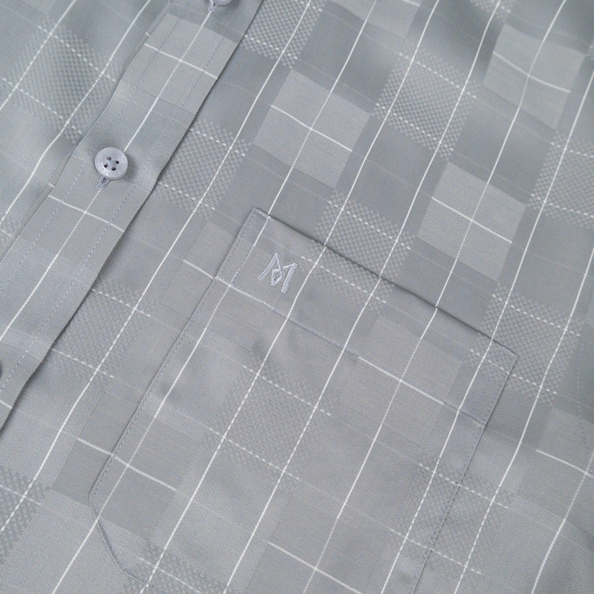 Áo sơ mi nam KHATOCO Tailor Fit ngắn tay A1MN538T2-CNCR760-2704-N