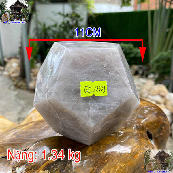 Đá thạch anh 12 mặt NHA SAN QC1189 Siêu phẩm phong thủy thu hút tài lộc - 1.34 Kg