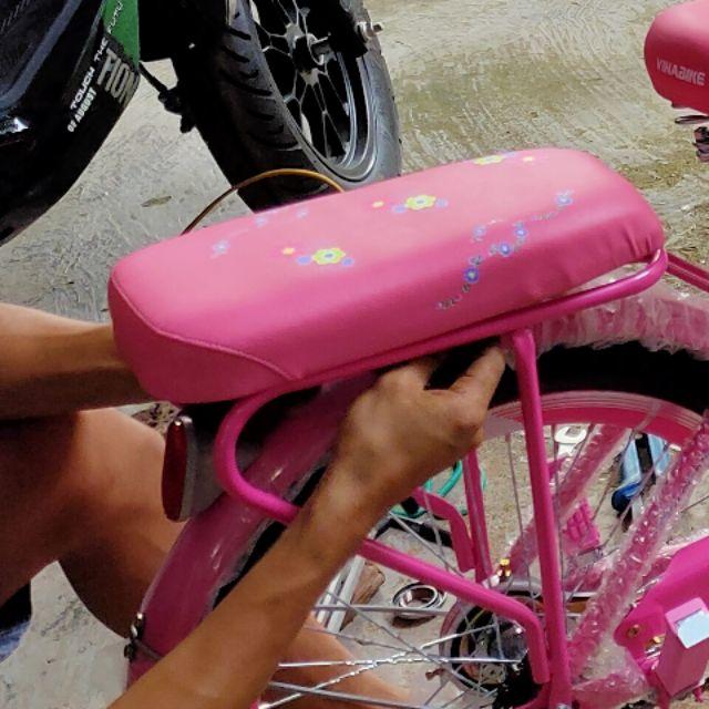 Yên phụ sau xe đạp màu hồng