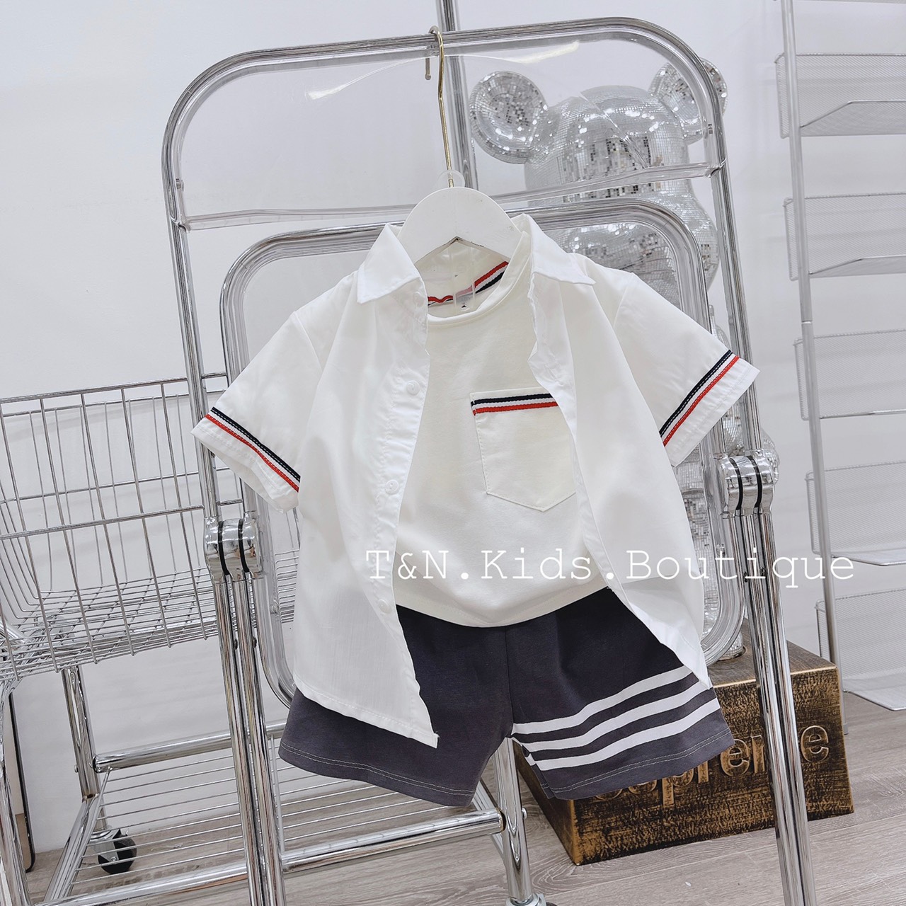 (9-22kg) Set sơ trắng kèm áo thun cotton và cavat cho bé trai