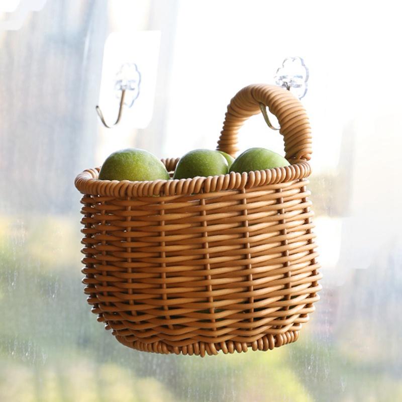 Giỏ mây đựng đồ treo tường trang trí ban công