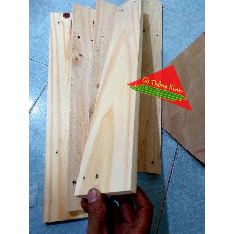 Bó 5 thanh gỗ thông pallet dài 50cm, rộng 9.2cm, dày 1.4cm bào láng 4 mặt đẹp phù hợp làm trang trí, làm kệ tủ
