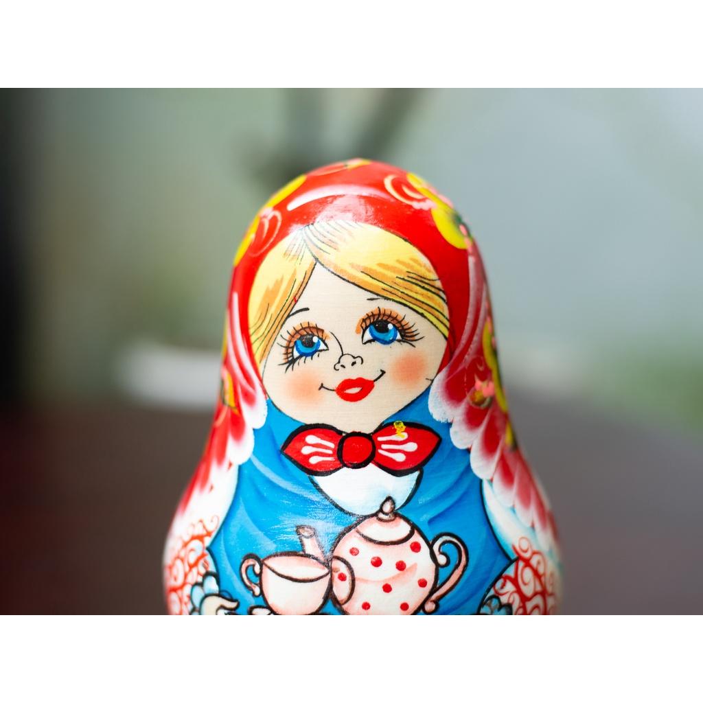 LẬT ĐẬT NGA 16CM "CÔ BÉ MỜI TRÀ" RẤT ĐỘC ĐÁO VÀ DỄ THƯƠNG QUÀ LƯU NIỆM ĐẸP VÀ ĐỘC ĐÁO