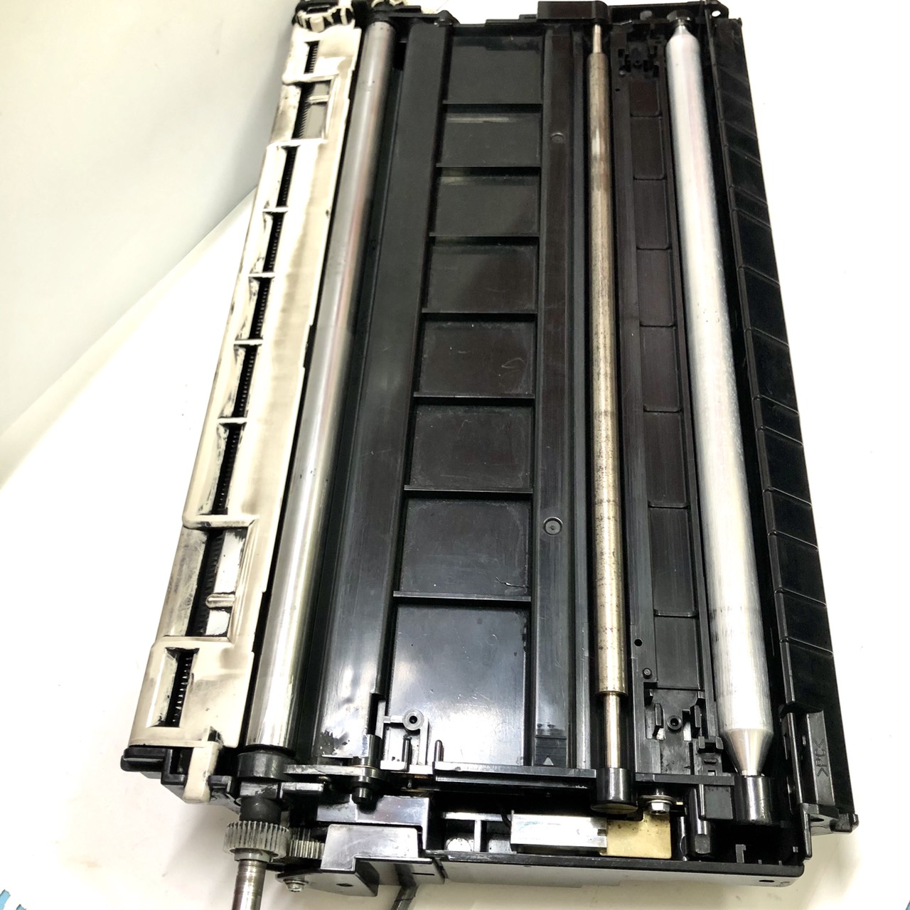 Trục sạc (cao áp) bell cho Ricoh 1060, 2060, 6500, 7500, 8000, 6001, 8001, 9001, 6002, 7502, 9002, 7503 ( Hàng nhập khẩu )