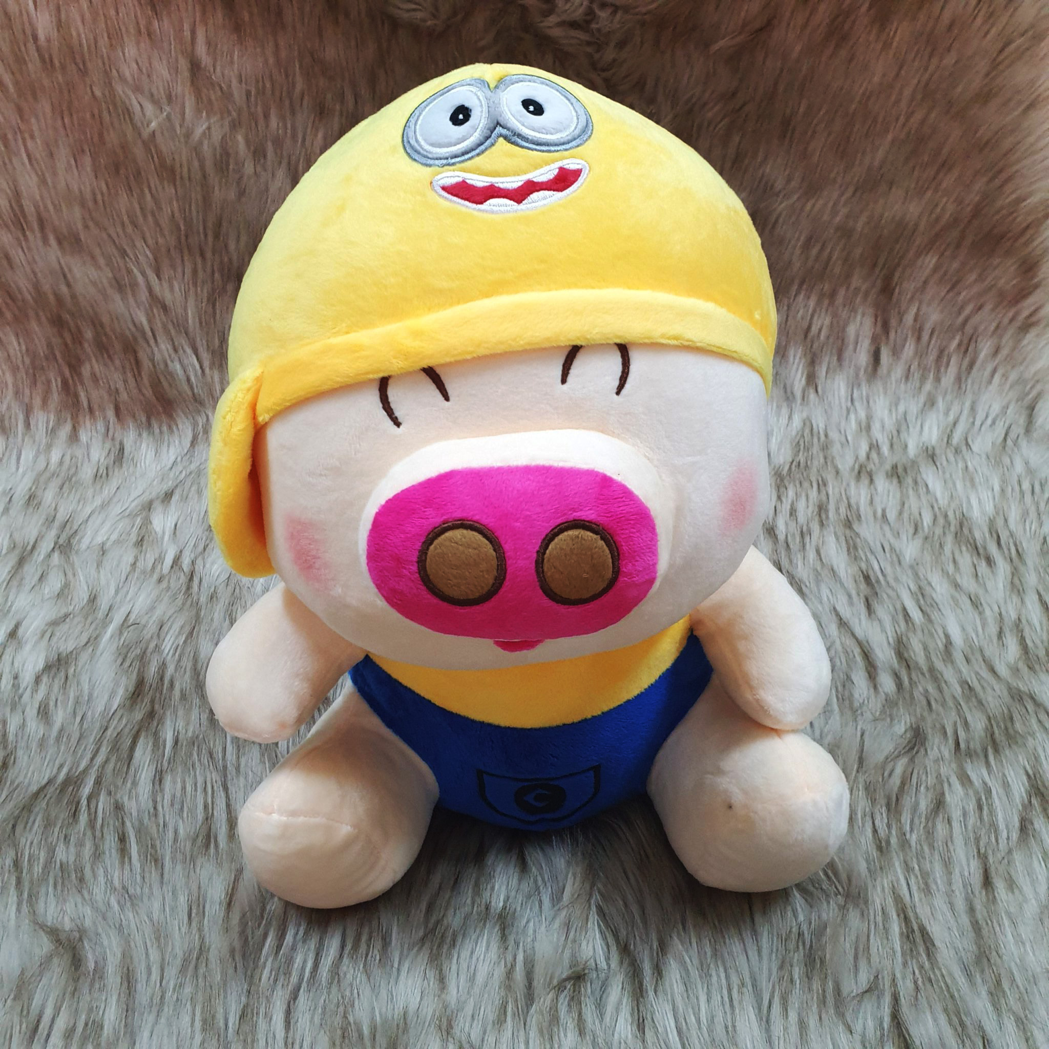 Heo đội nón minions màu vàng size 35cm