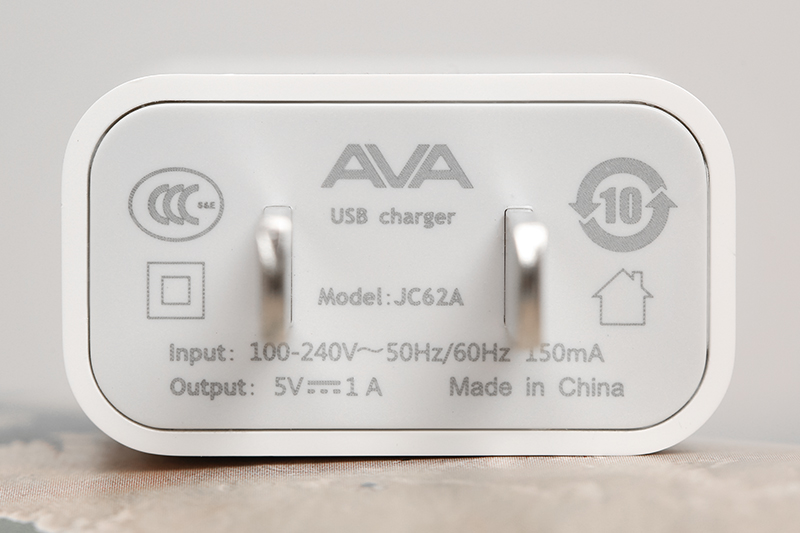 Adapter sạc USB 5W AVA JC62A Trắng - Hàng Chính Hãng