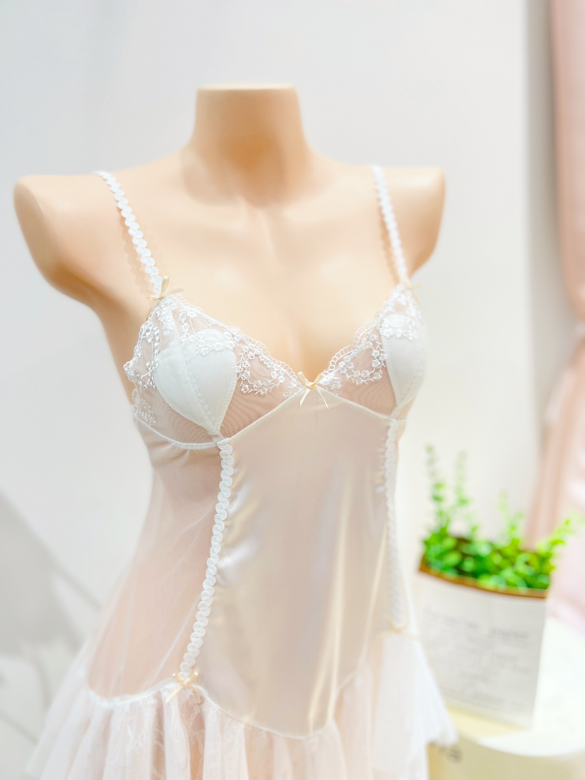 Váy Ngủ Lụa Quyến Rũ - B.Lingerie