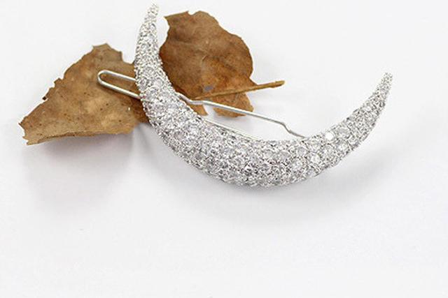 Kẹp tóc hình vầng trăng đính đá KAH56