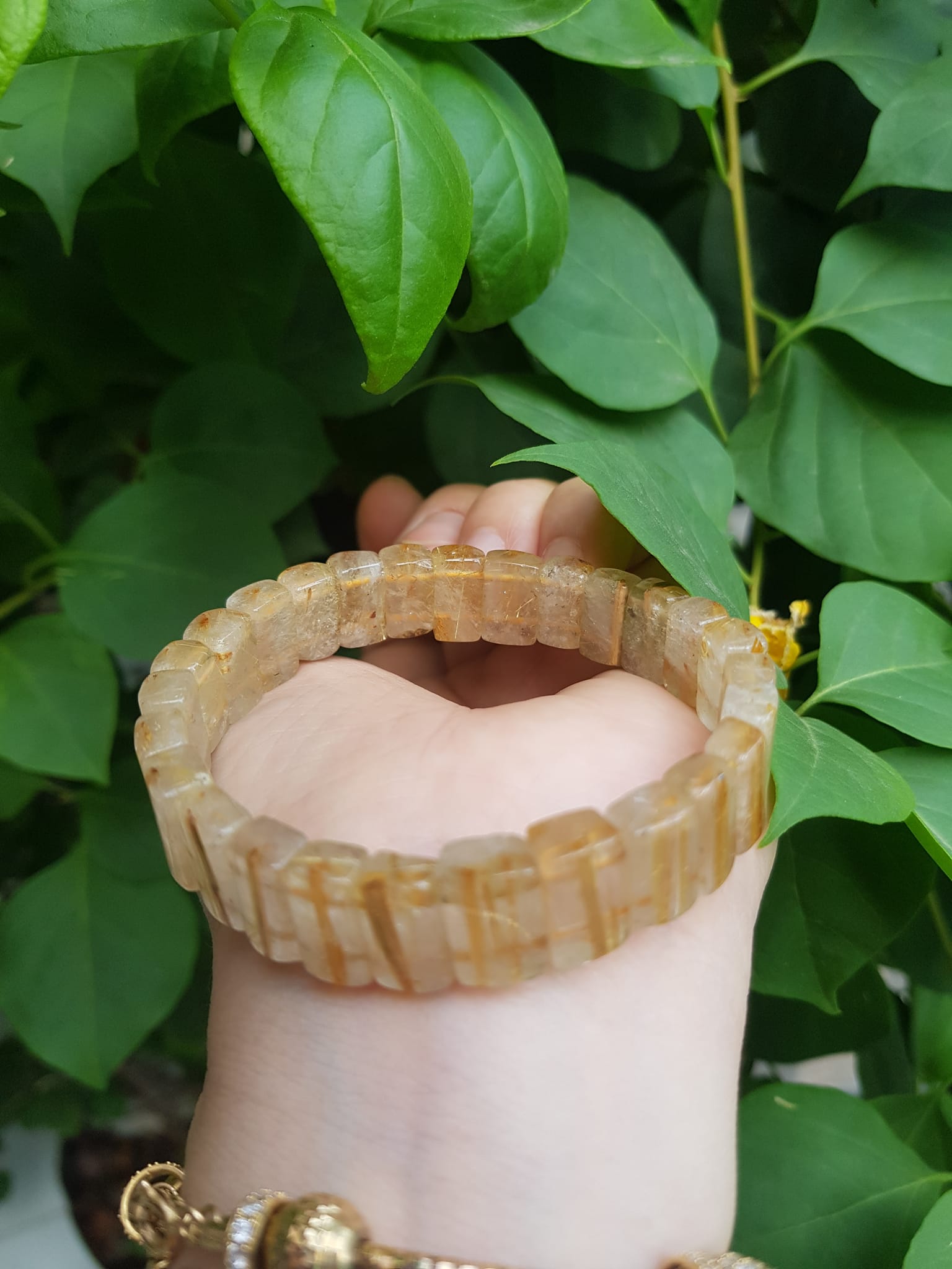 Vòng đá thạch anh tóc vàng tự nhiên bản khúc vuông đẹp Size cao 12mm x dầy 5mm Chuẩn hợp nữ mệnh kim mệnh thổ và mệnh thủy đeo ạ