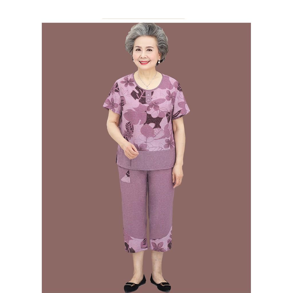 Bộ quần áo cao cấp cho người già