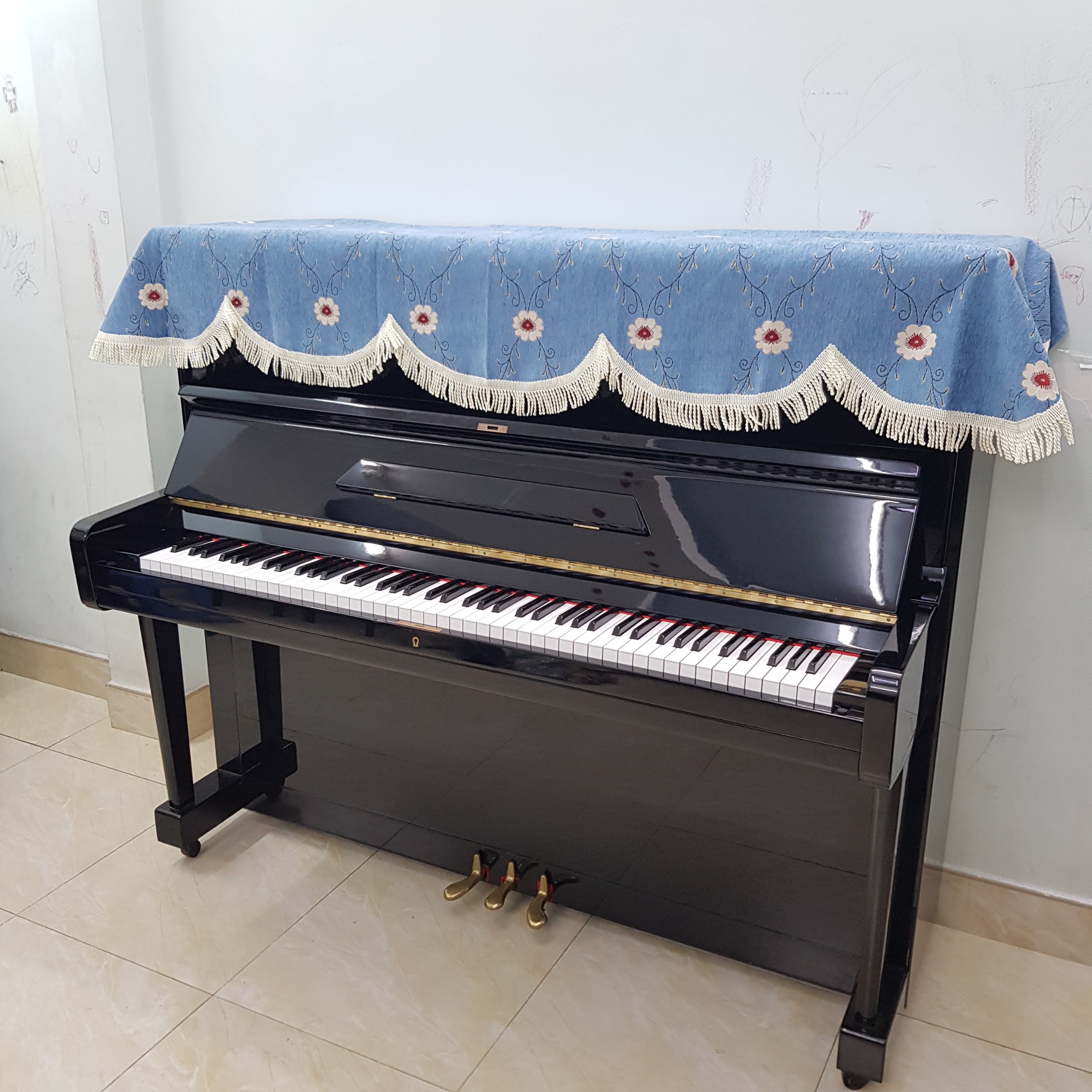 Khăn phủ đàn Piano xanh dương phối hoa