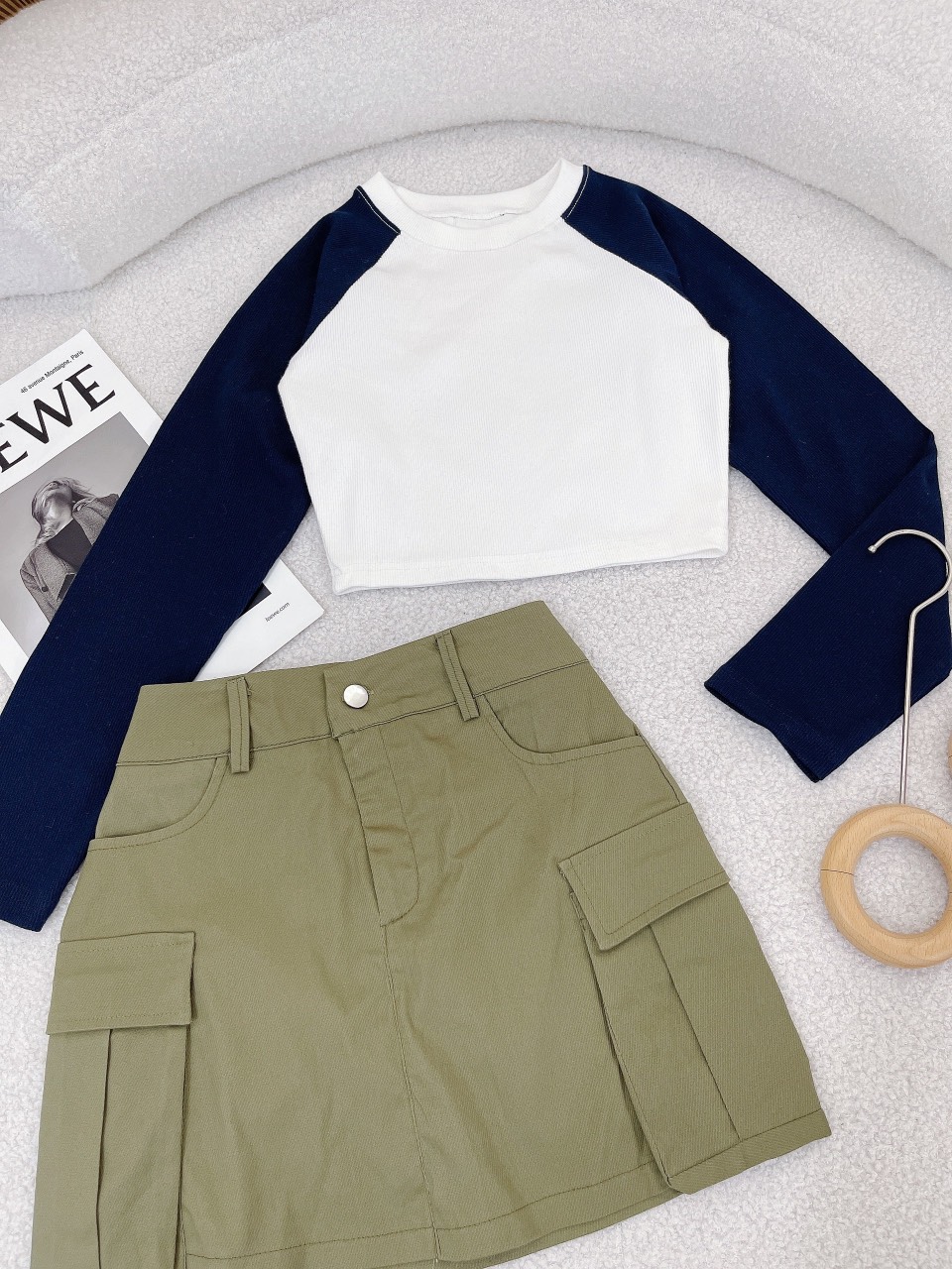 SET ÁO CROPTOP RAGLAN TRƠN TAY DÀI + CHÂN VÁY TÚI HỘP NGẮN LƯNG CAO DẠO PHỐ DỰ TIỆC GIÁNG SINH NOEL