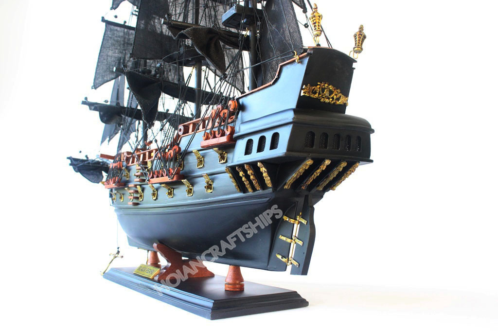 Mô hình thuyền Black Pearl (Ngọc Trai Đen) (dài 63cm)