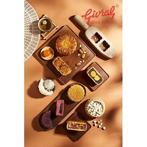 Bánh Trung Thu Givral Đặc Biệt - Thập Cẩm Gà Quay Vi Cá Yến Sào (1 Trứng/150gr)
