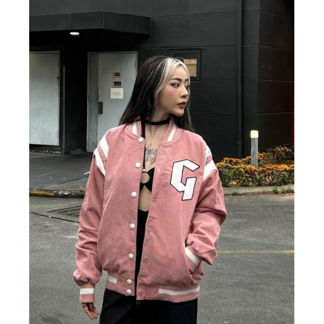 Áo bomber nhung phom rộng thêu chữ G unisex nam nữ phối viền,áo khoác bóng chày nút bấm thích hợp mặc cặp phong cách hàn