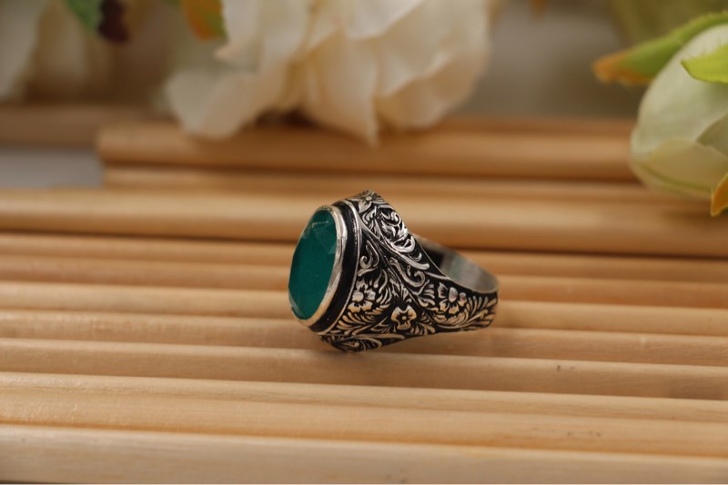 Nhẫn nam thiết kế đính đá emerald Jade (synthetic) - Turkish Handcrafted