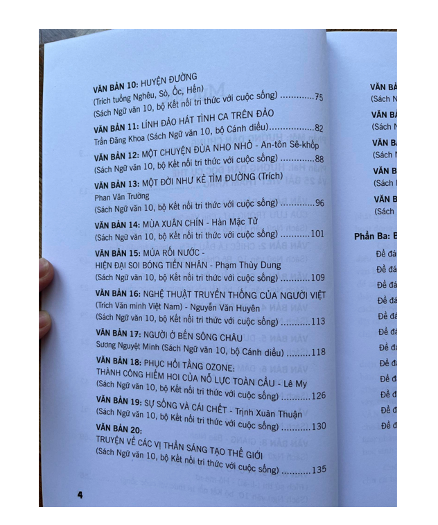 Sách - Bí kíp chinh phục các văn bản mới và khó trong sách ngữ văn 10
