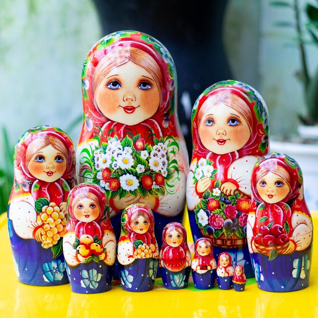 BỘ BÚP BÊ NGA MATRYOSHKA "CÔ BÉ KATIA ÔM HOA" 10 LỚP SIZE LỚN 28CM CỰC DỄ THƯƠNG GIÁ ƯU ĐÃI