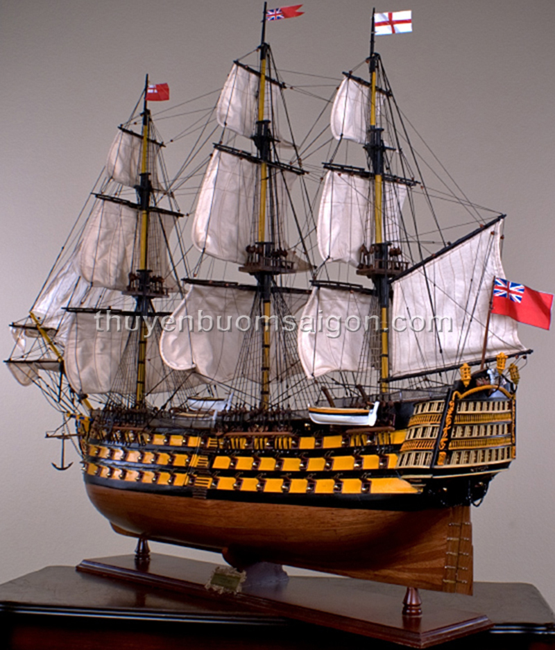 Thuyền buồm phong thủy HMS Victory dài 120cm