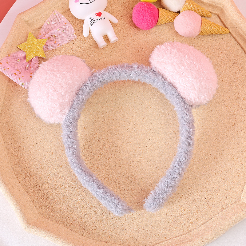 Cài Tóc Tai Gấu Pom Pom Siêu Cute