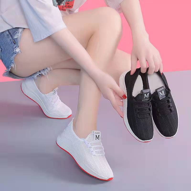 Giày sneaker nữ thoáng khí êm chân V197