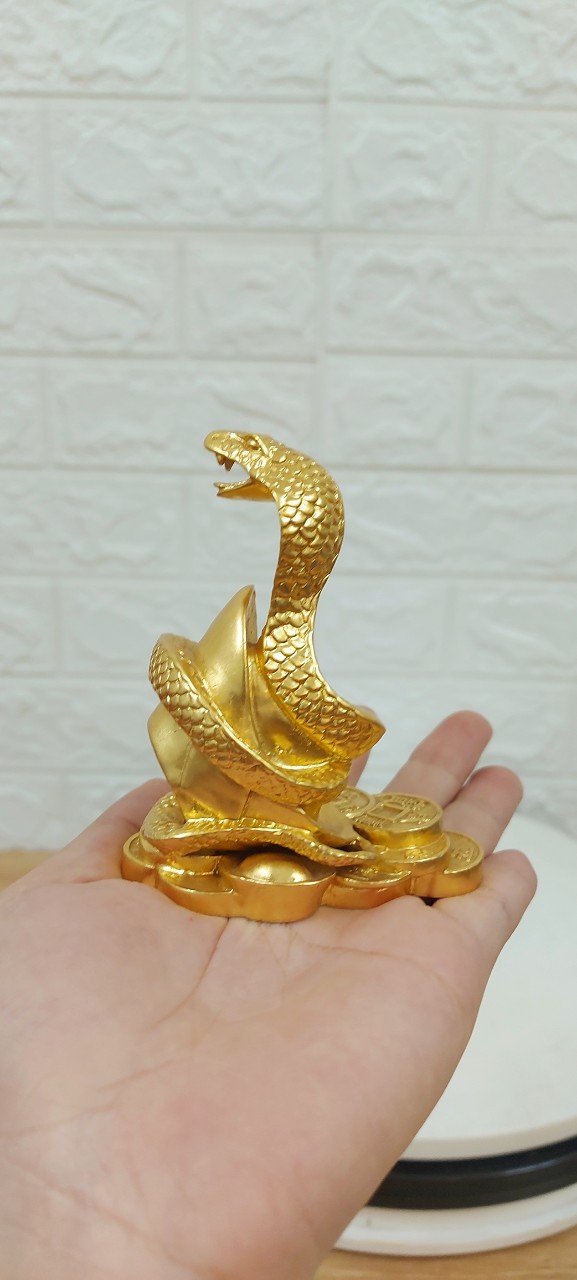 Tượng rắn bằng đồng mạ vàng 24K
