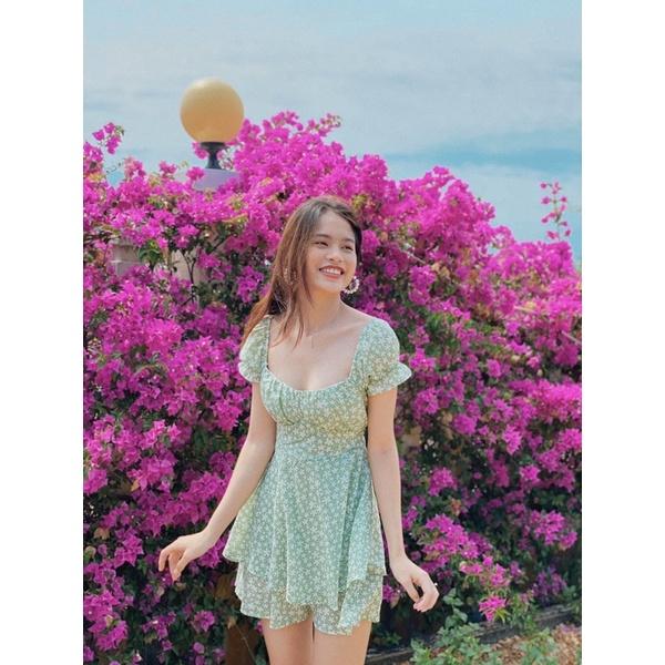 Jumsuit hoa hai tầng