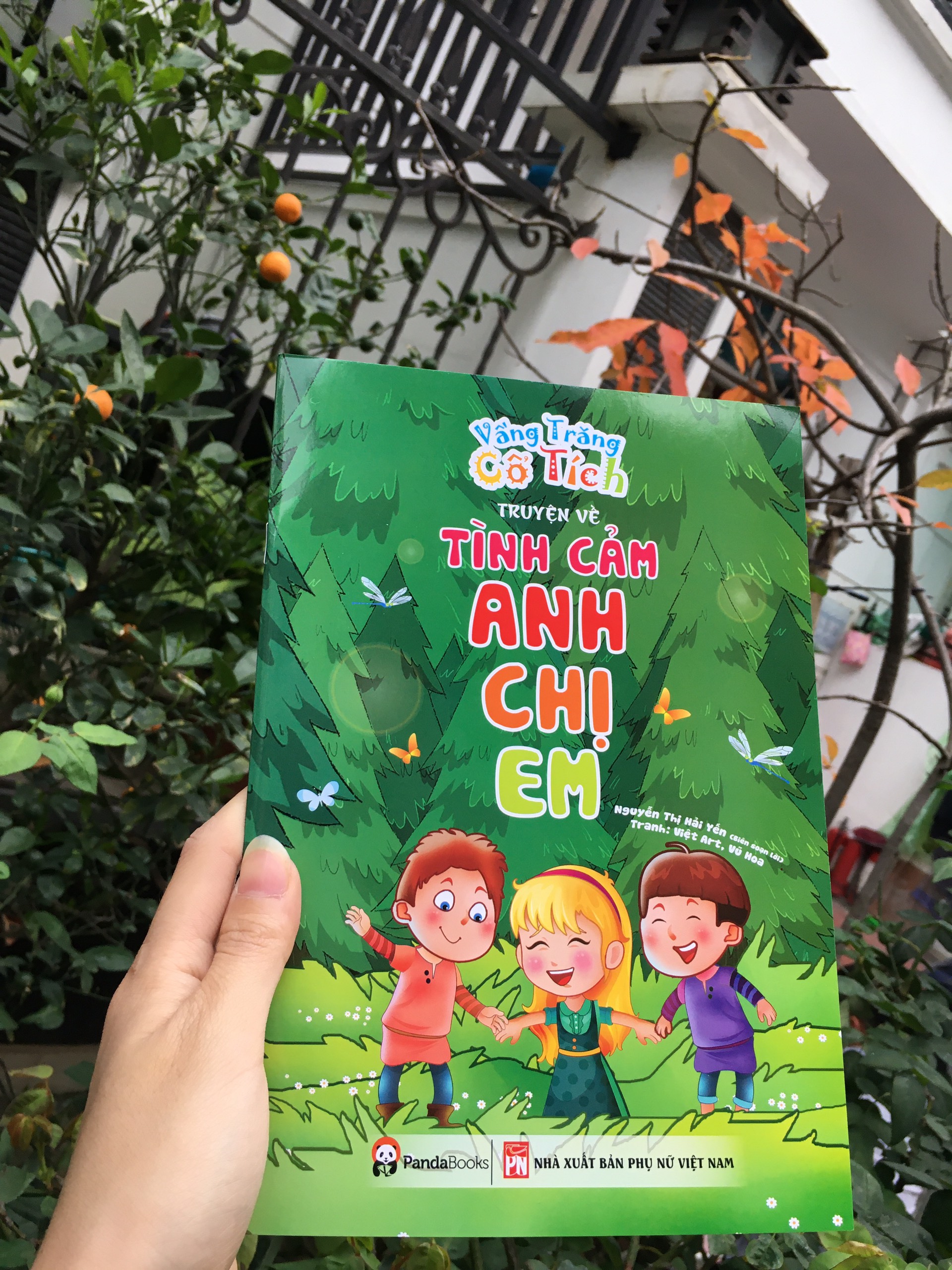 Truyện thiếu nhi Vầng trăng cổ tích - Truyện về Tình cảm Anh chị em