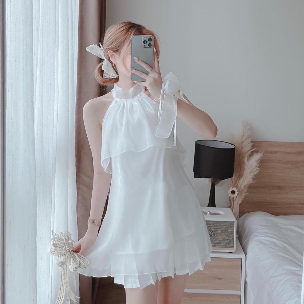Sét váy cổ yếm xếp tầng trắng tinh khôi phối chân váy phù hợp mọi phong cách sang trọng
