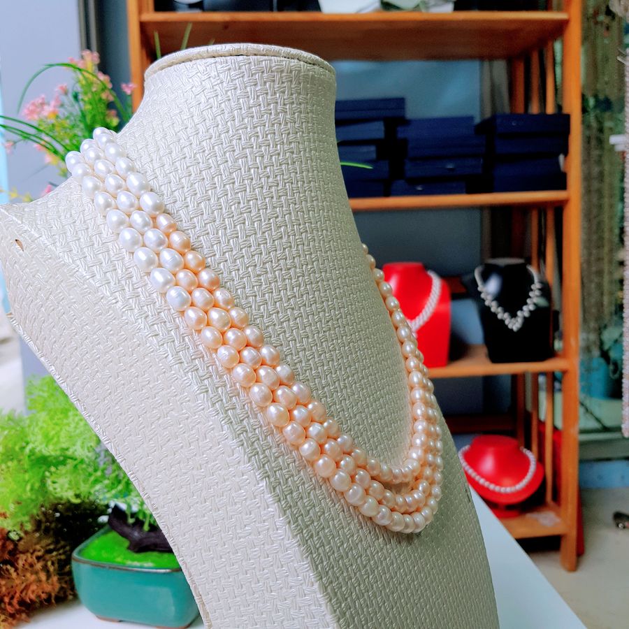 Vòng Cổ Ngọc Trai Nước Ngọt Thiên Nhiên Cao Cấp - Chuỗi 3 Hàng Xoài - Trang Sức Cô Tấm - VIGO PEARL - Trắng Cam - CTJ4111