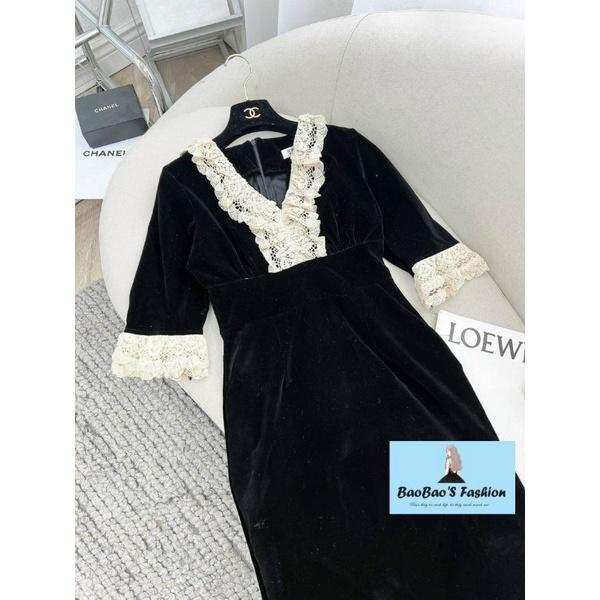 Đầm nhung cách điệu cổ V phối ren