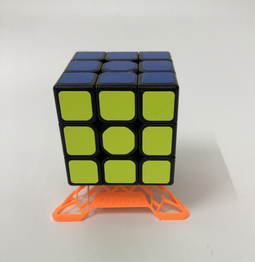 Rubik 3x3 cao cấp tặng kèm đế nhựa cao cấp