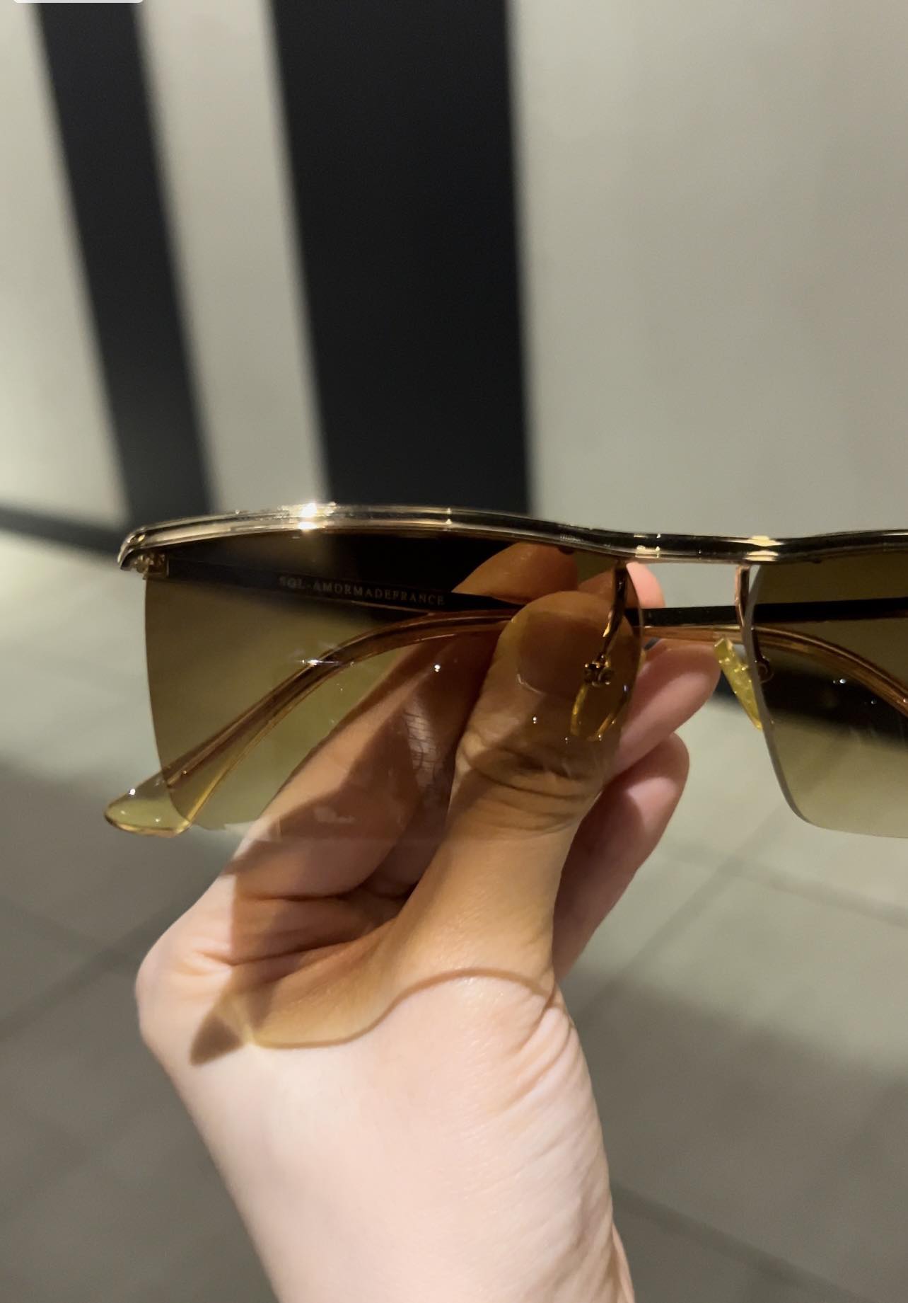 Kính râm Nam Solex Amor ve vàng 14K càng nhỏ cao cấp
