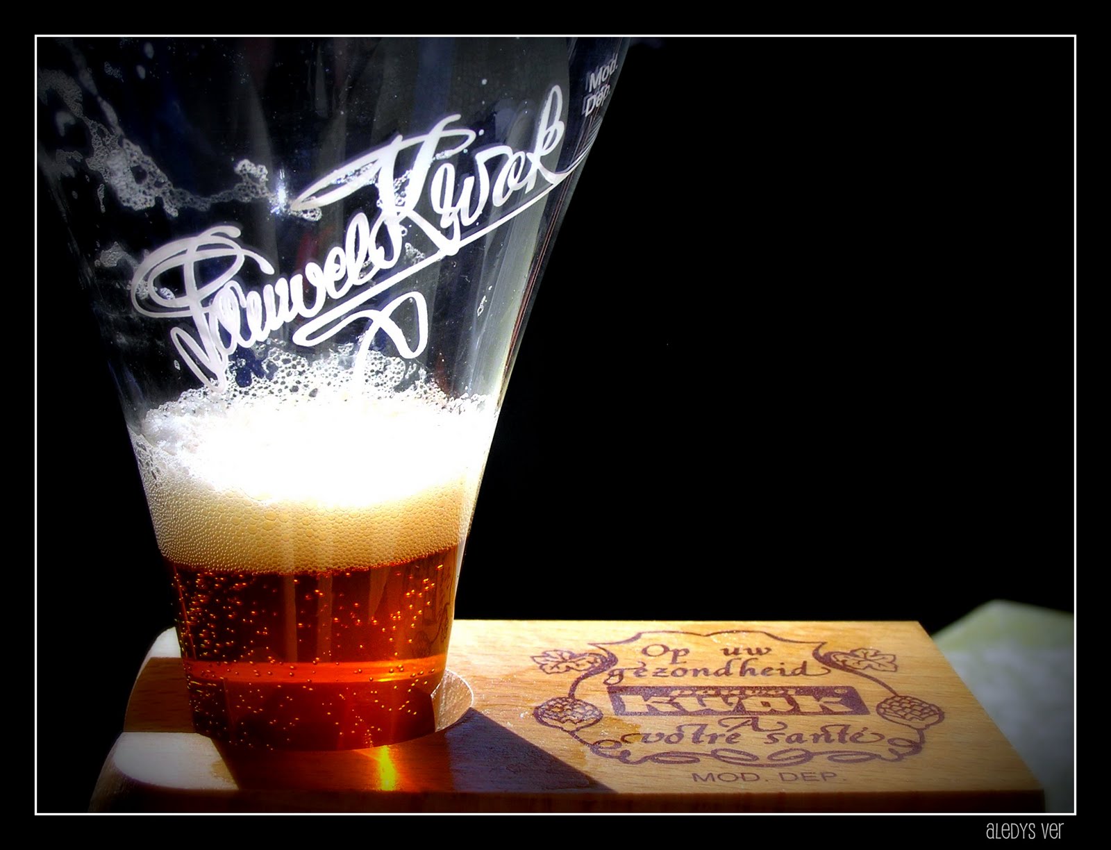 Hộp Quà 6 Chai Bia Pauwel Kwak (6x330ml)