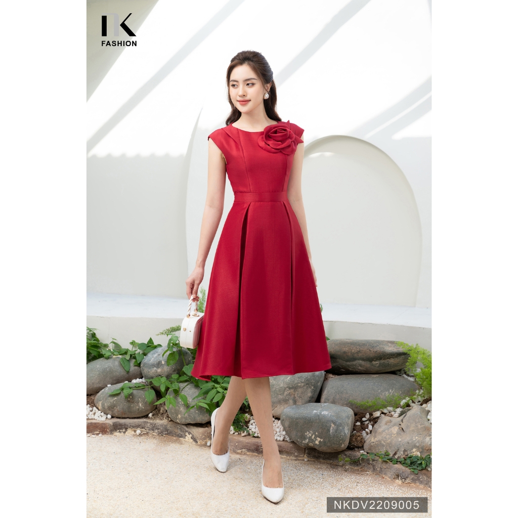 Đầm Dự Tiệc Dáng Xòe Đính Hoa Ngực Tinh Tế NK Fashion Chất Vải Dày Dặn Đứng Form Chuẩn Thanh Lịch NKDV2209005