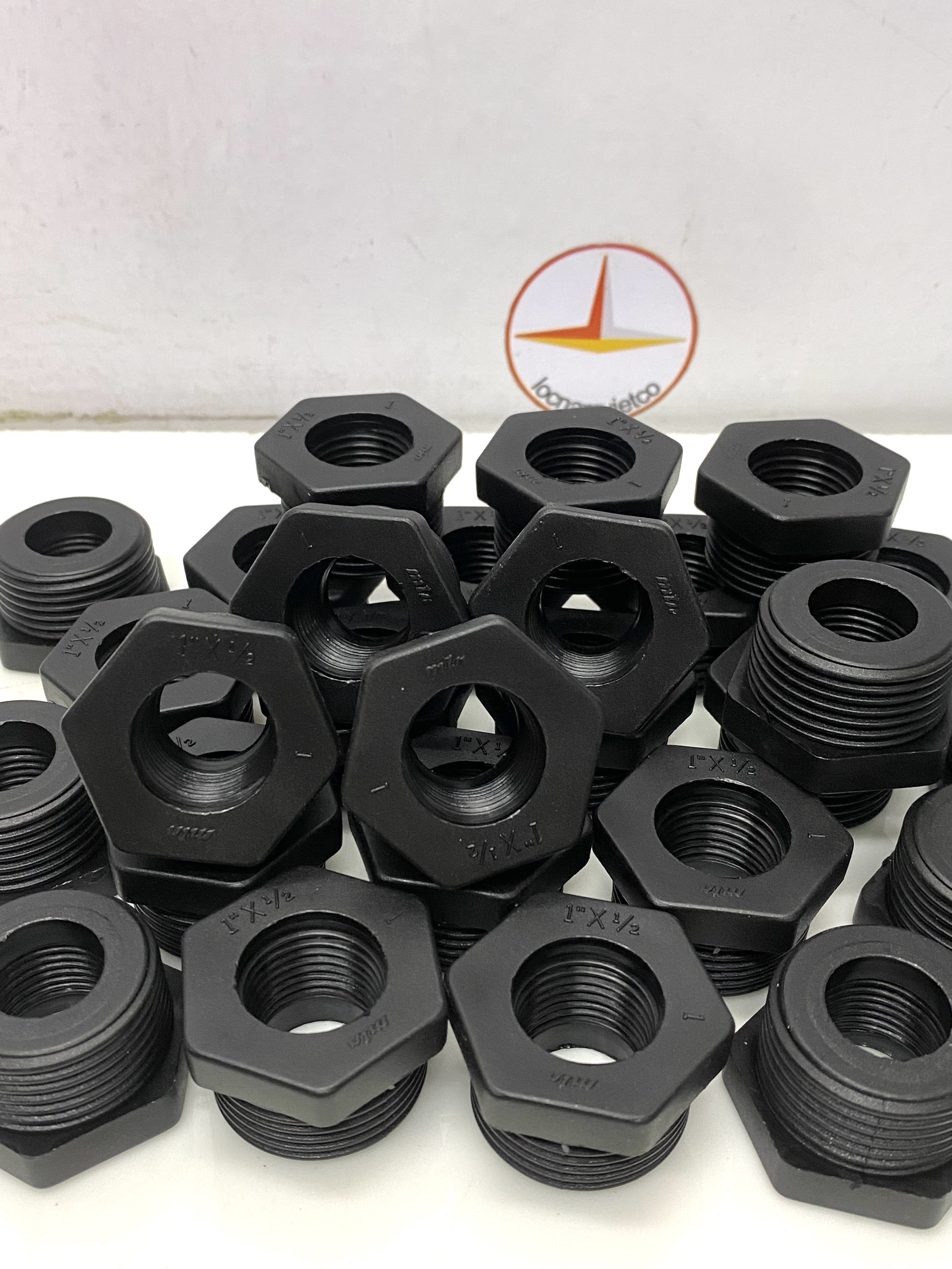 Chuyển bậc ren, bạc lót HDPE ( ren ngoài 34 - ren trong 21 ) _ 4 cái