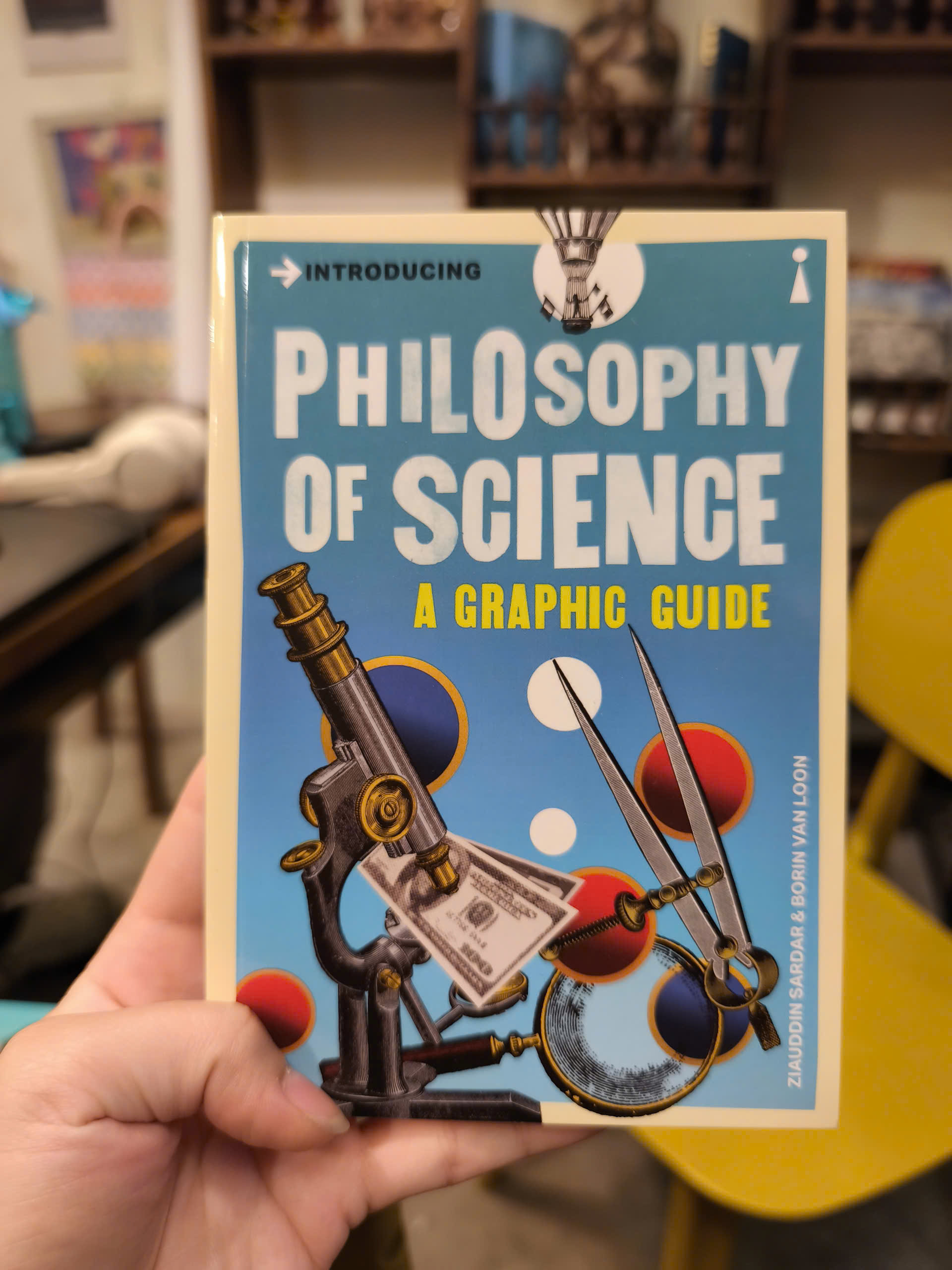 Sách - Introducing Philosophy of Science: A Graphic Guide by Ziauddin Sardar
