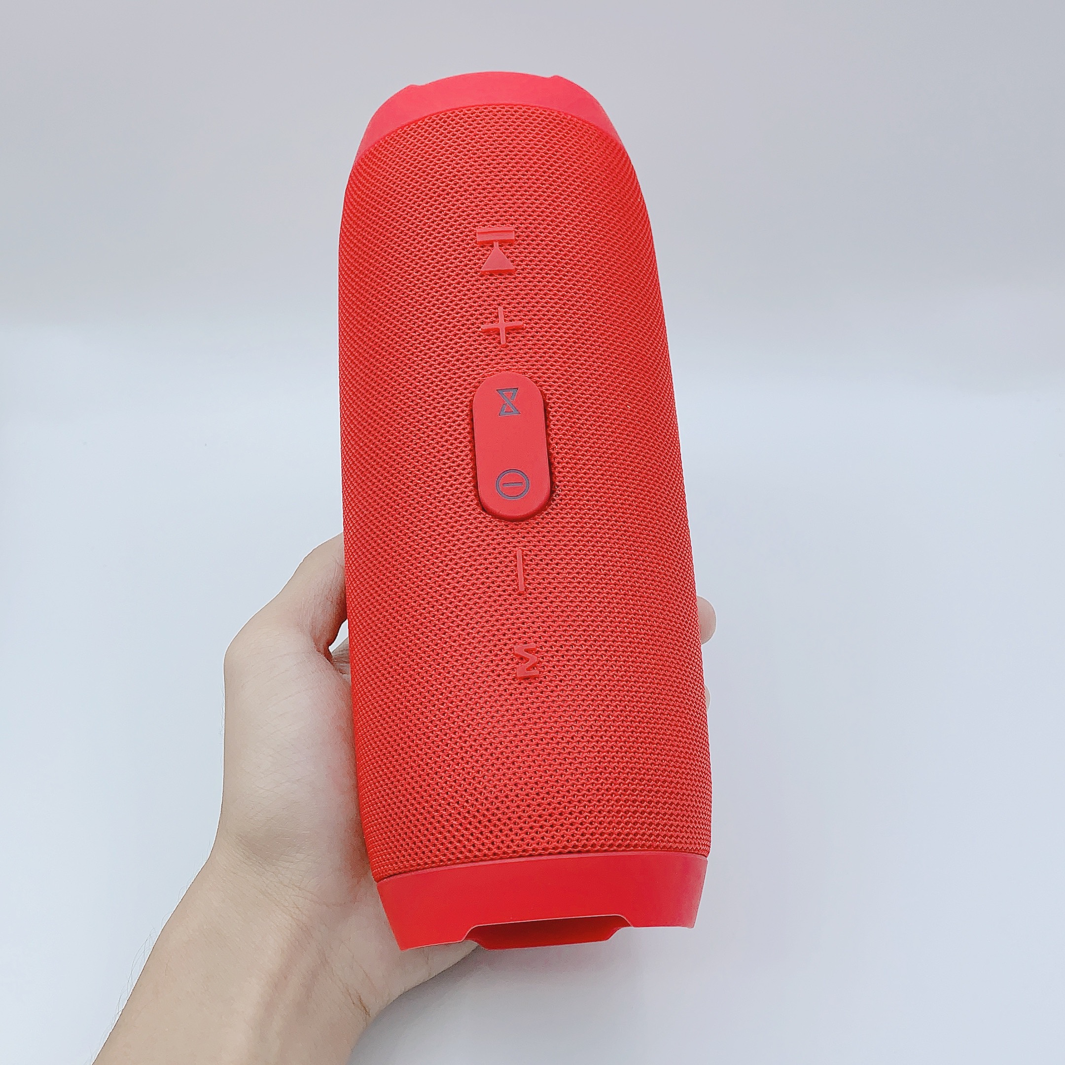 Loa Bluetooth Nghe Nhạc Cầm Tay Không Dây, Vỏ Nhôm Nghe Nhạc Hay, Âm Thanh Chất Lượng, Hỗ Trợ Kết Nối Bluetooth 4.0, Thẻ Nhớ, Đài FM, USB