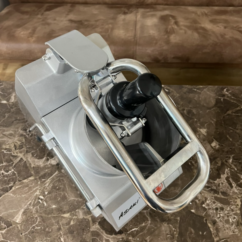 Máy thái rau củ quả công nghiệp chuyên nghiệp dùng cho nhà hàng, khách sạn thương hiệu Asaki VC65MS - Hàng nhập khẩu