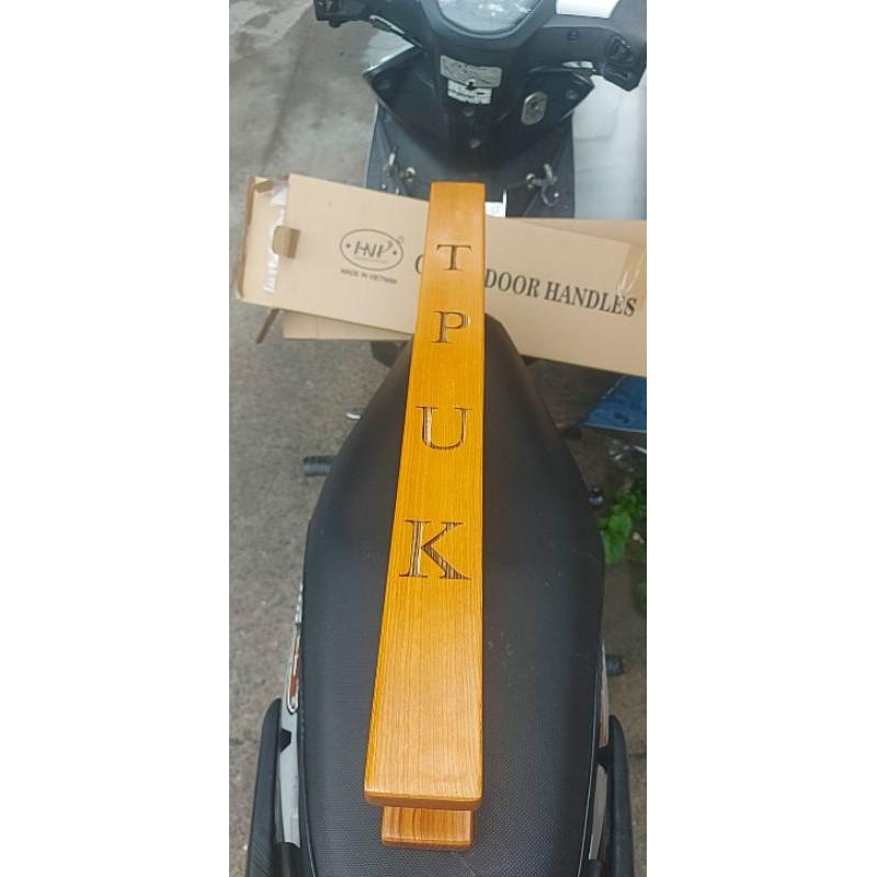 Tay nắm gỗ cửa gỗ, cửa kính