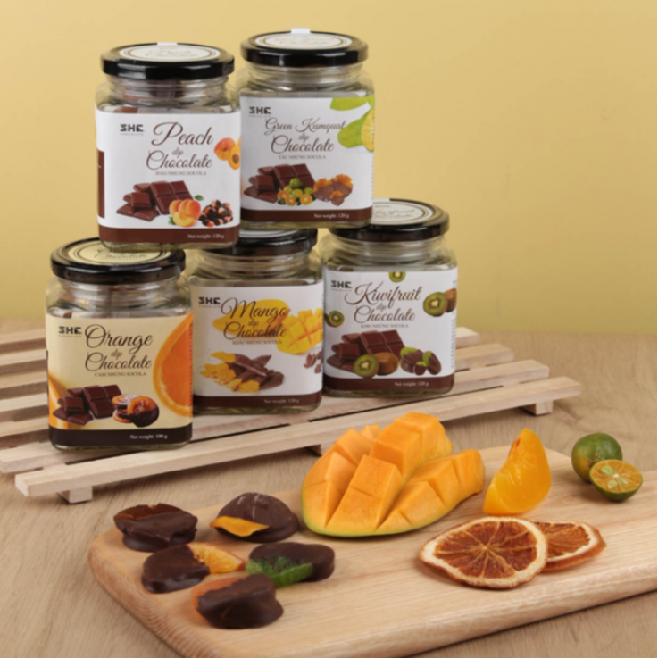 Trái cây nhúng socola 4 vị - Hũ thủy tinh 120g - SHE Chocolate - Bổ sung năng lượng, đa dạng vị giác. Quà tặng sức khỏe, quà tặng người thân, dịp lễ, thích hợp ăn vặt