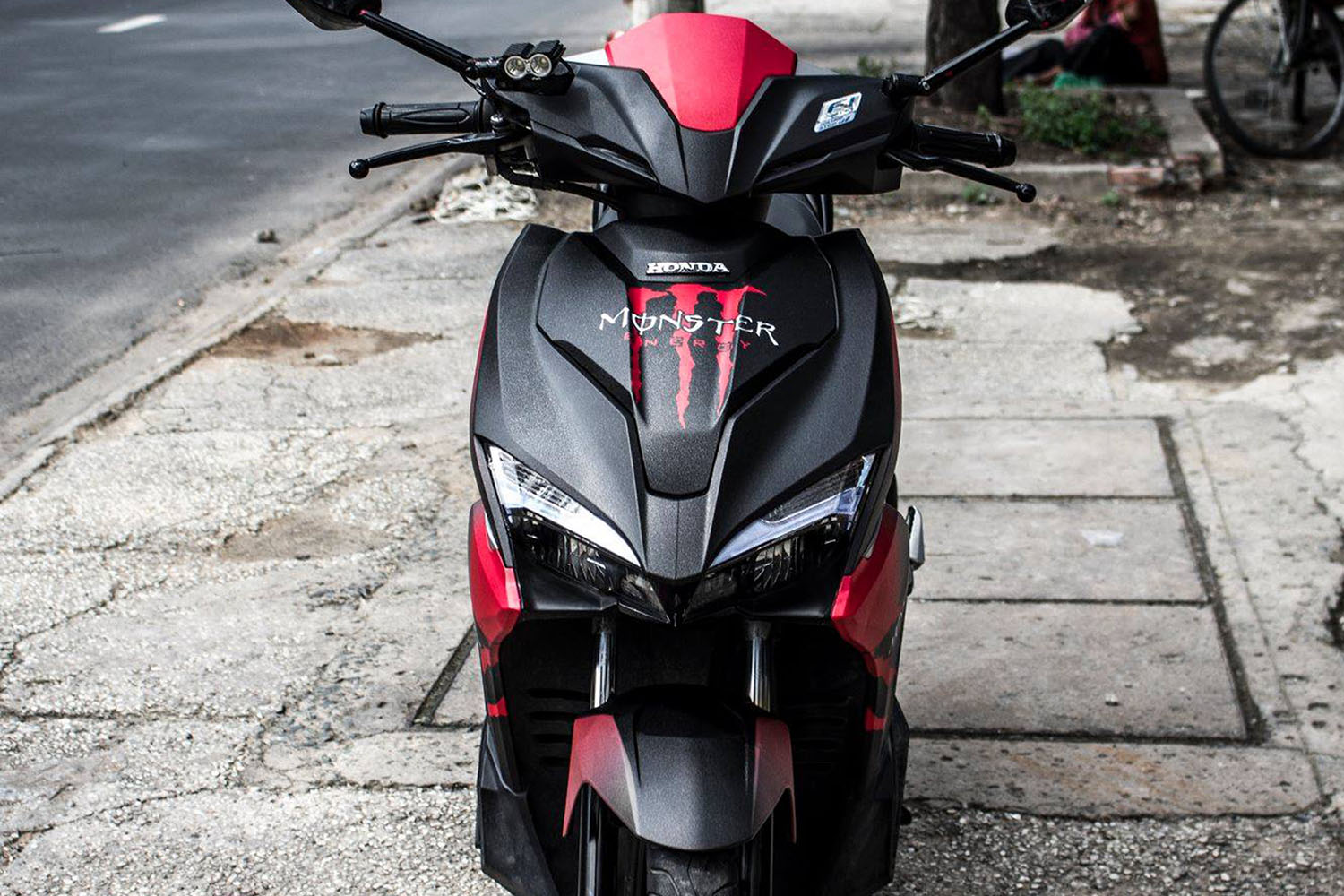 Tem trùm AirBlade 2016 Red Monster
