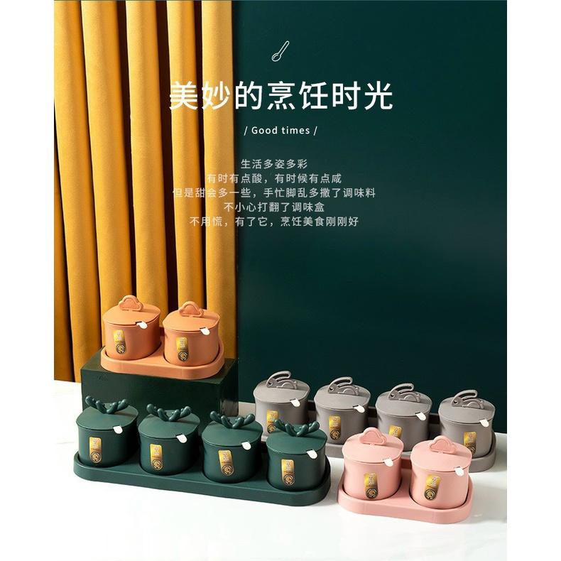 Hũ để gia vị , lọ để gia vị kèm thìa séc 4 lọ chất lượng cao cấp an toàn mà rất cute