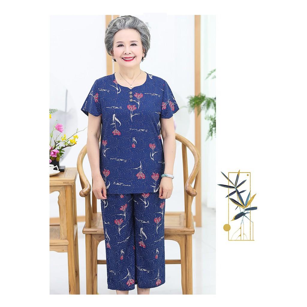Bộ quần áo cho người già