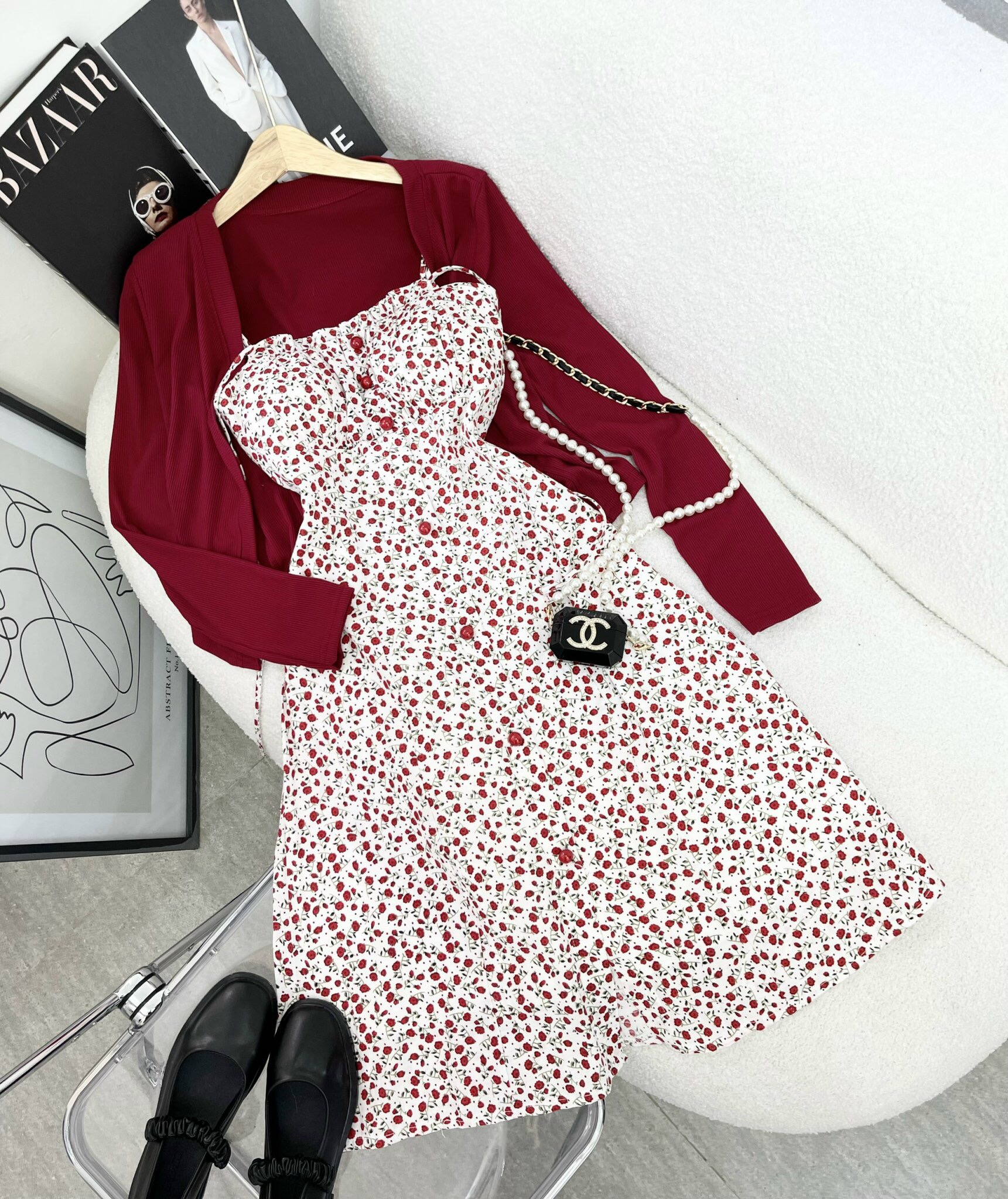 Set đầm 2 dây hoa nhí vai nơ kèm áo khoác cardigan đỏ