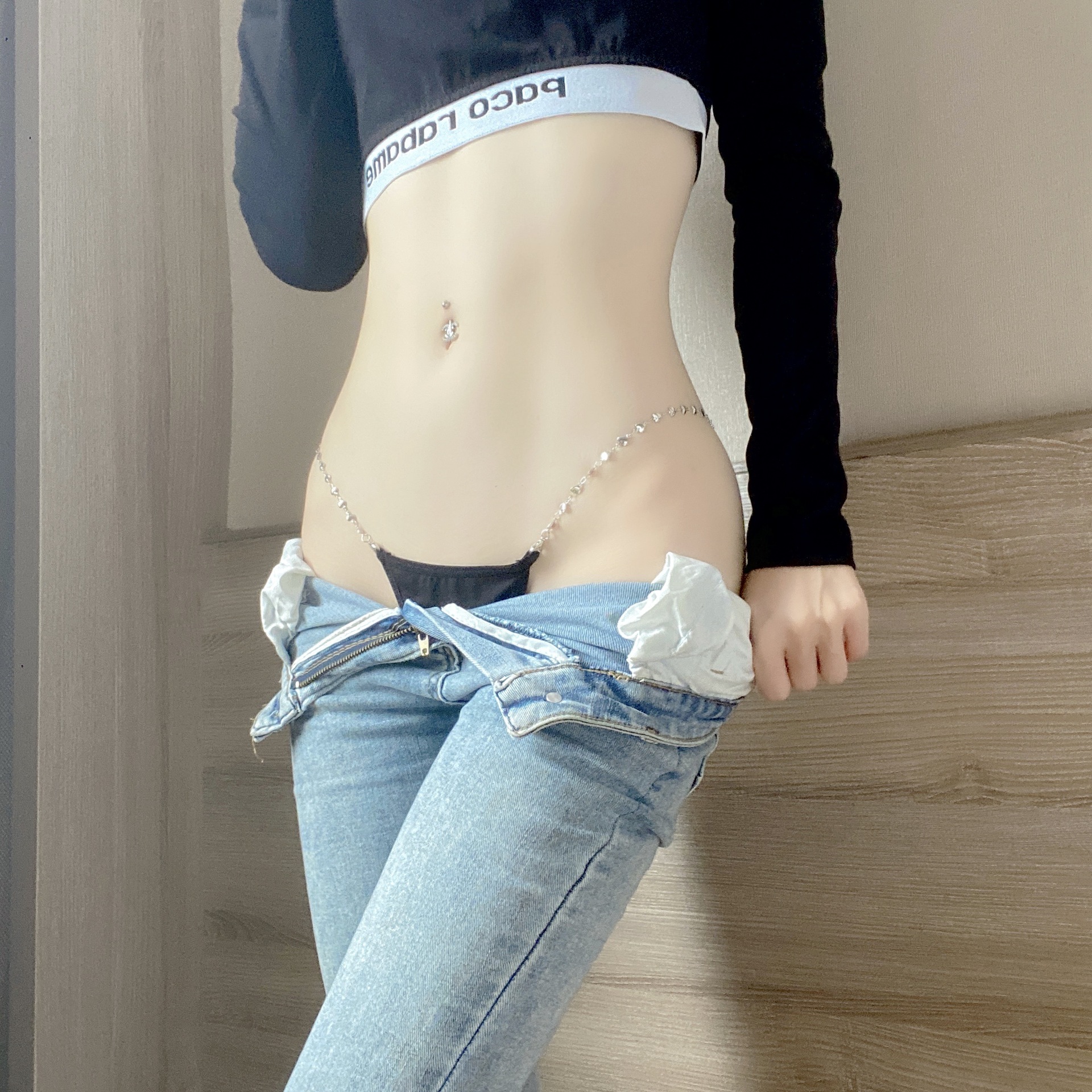 Quần lót co giãn phối dây xích kim loại phong cách Hàn Quốc quyến rũ thời trang cho nữ
