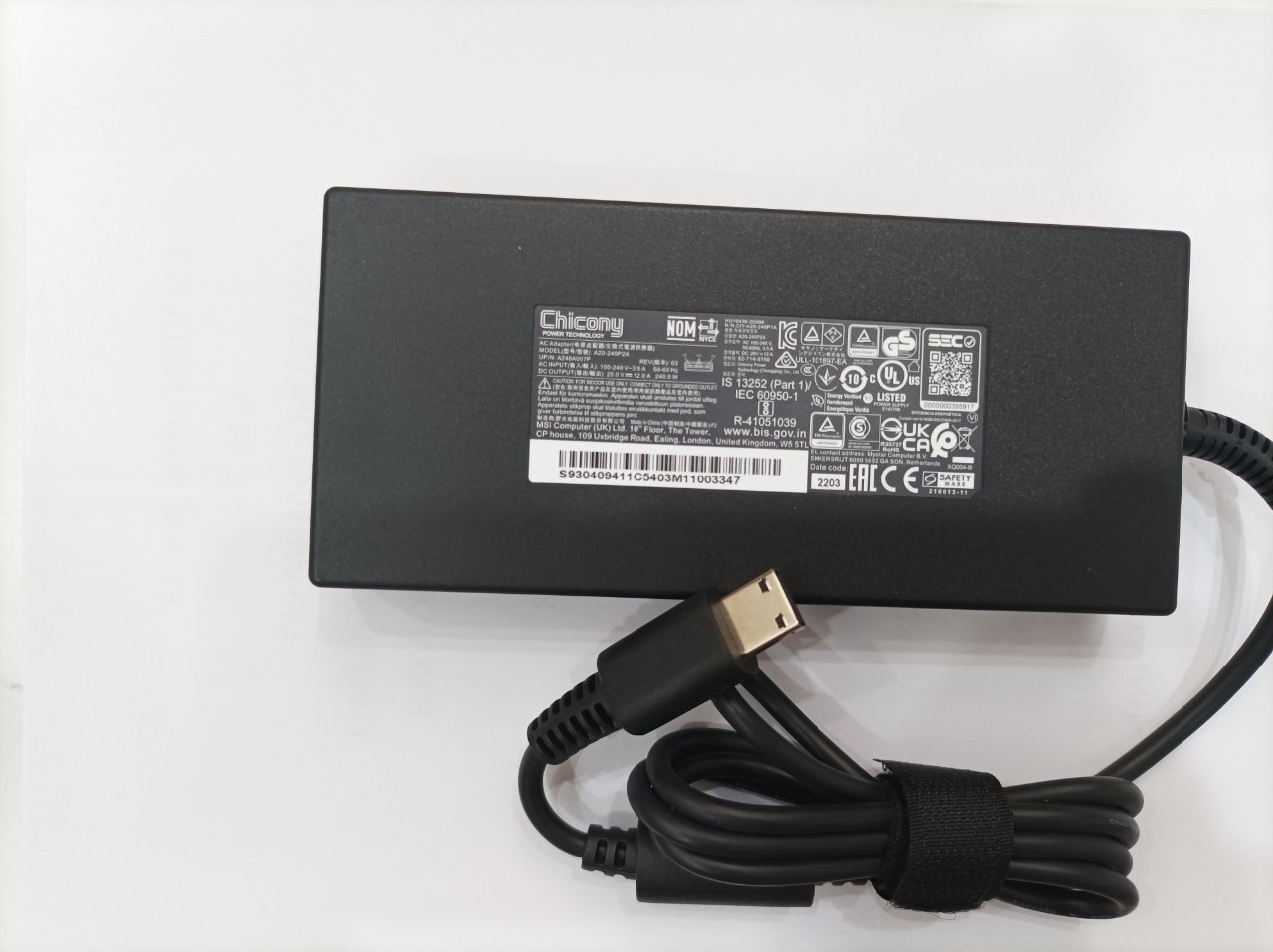 Sạc dành cho Laptop MSI GE76 Raider 11UE 20V 12A 240W hàng nhập khẩu