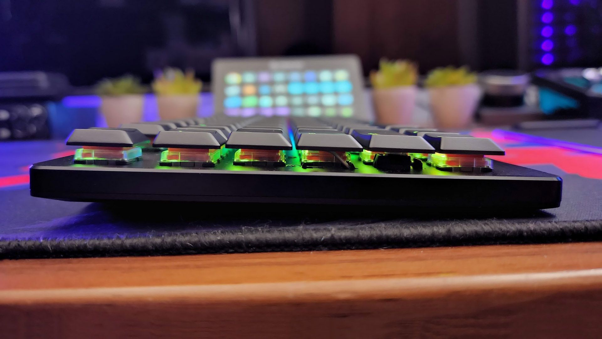 Bàn phím cơ Razer DeathStalker V2 Pro-Wireless Low Profile Optical Gaming Keyboard _Mới, hàng chính hãng