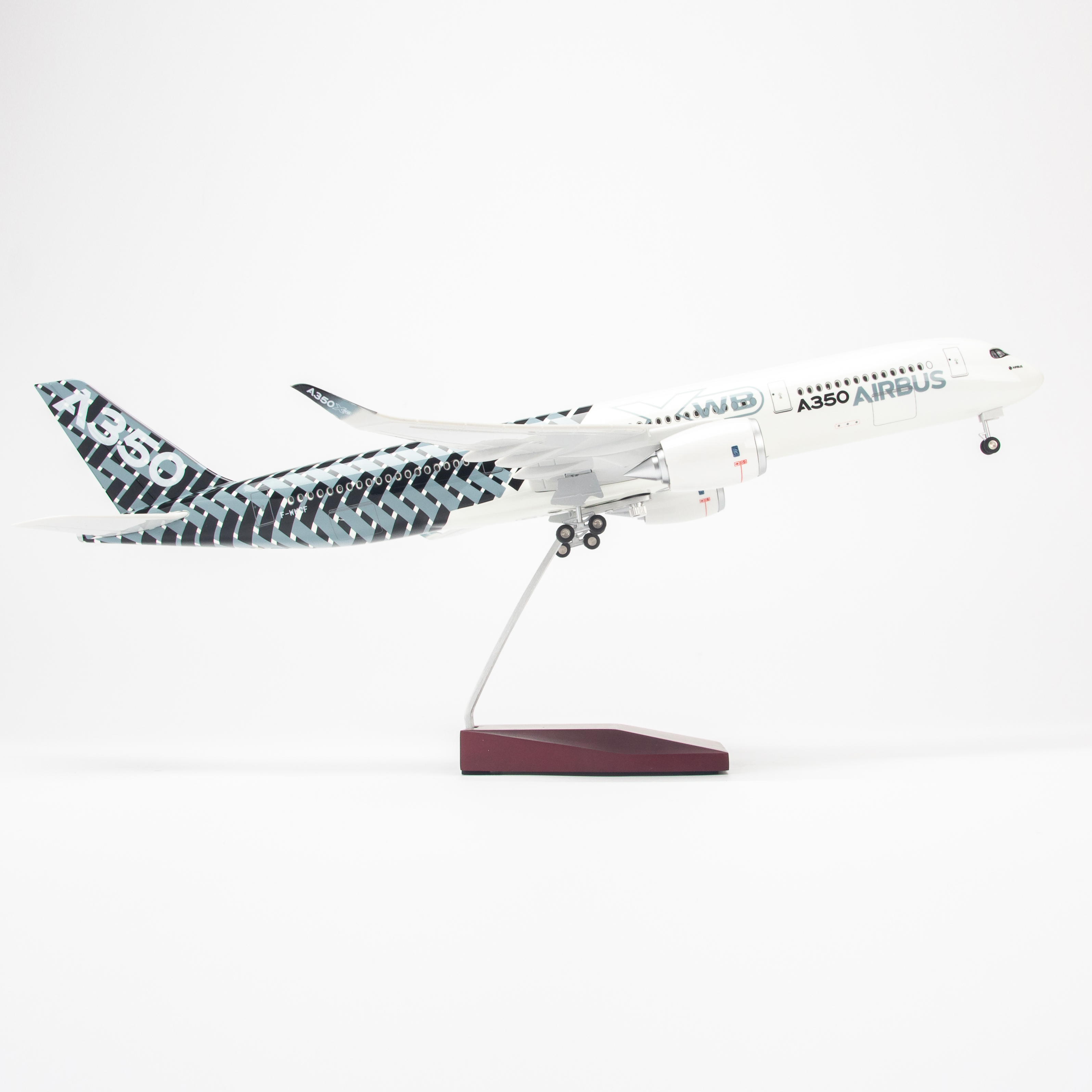 Mô hình máy bay Original Striped Airbus A350 lắp ráp có đèn 47cm MBMH46